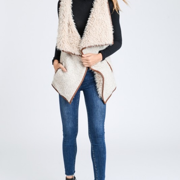 Faux Fur Collared Draped Shearling Vest - Picture 7 of 8